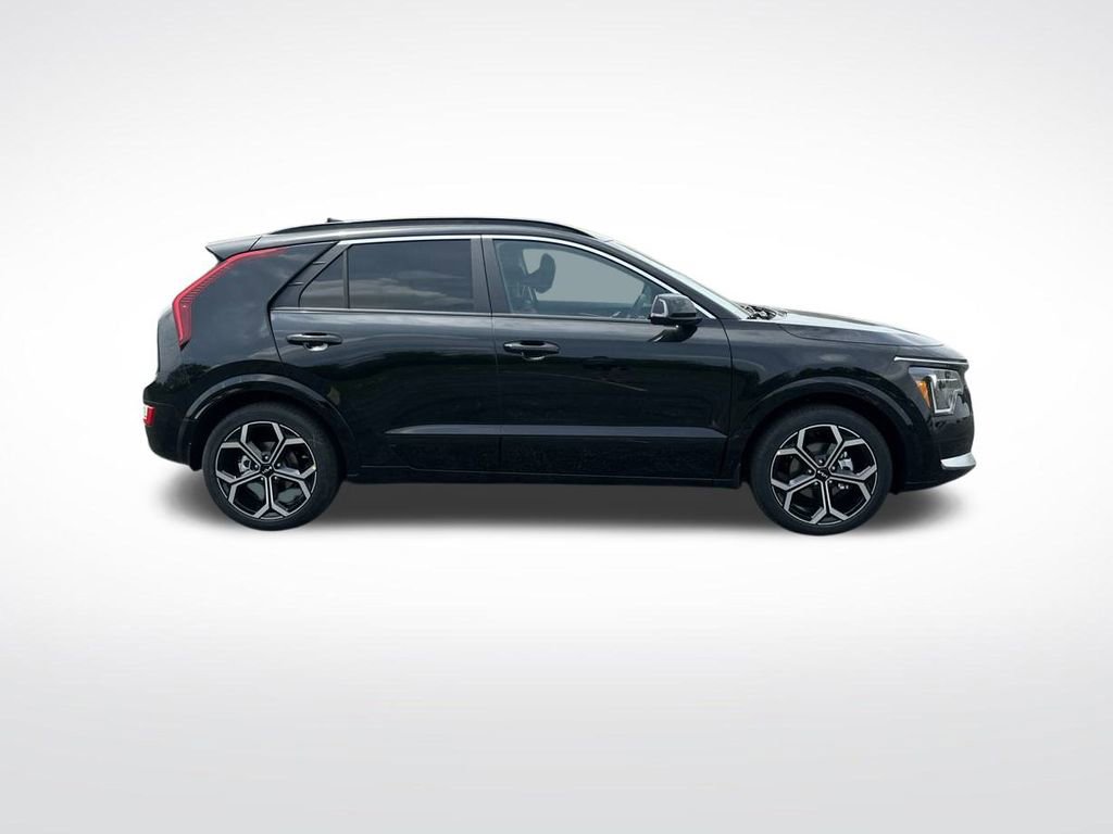 New 2025 Kia Niro EX Touring image 6