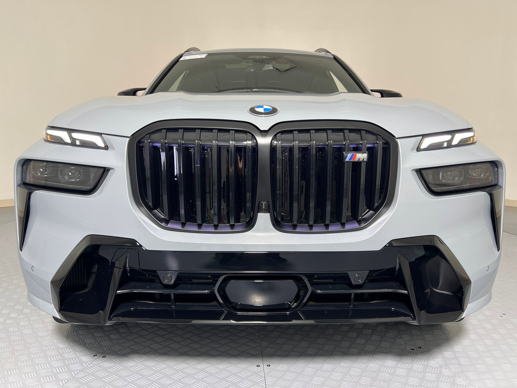 New 2026 BMW X7 M60i image 6