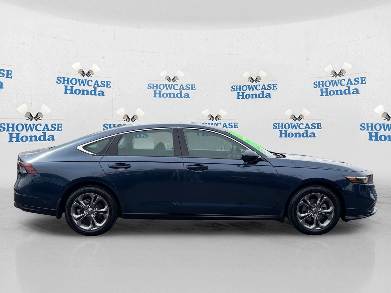 Certified 2024 Honda Accord EX image 9