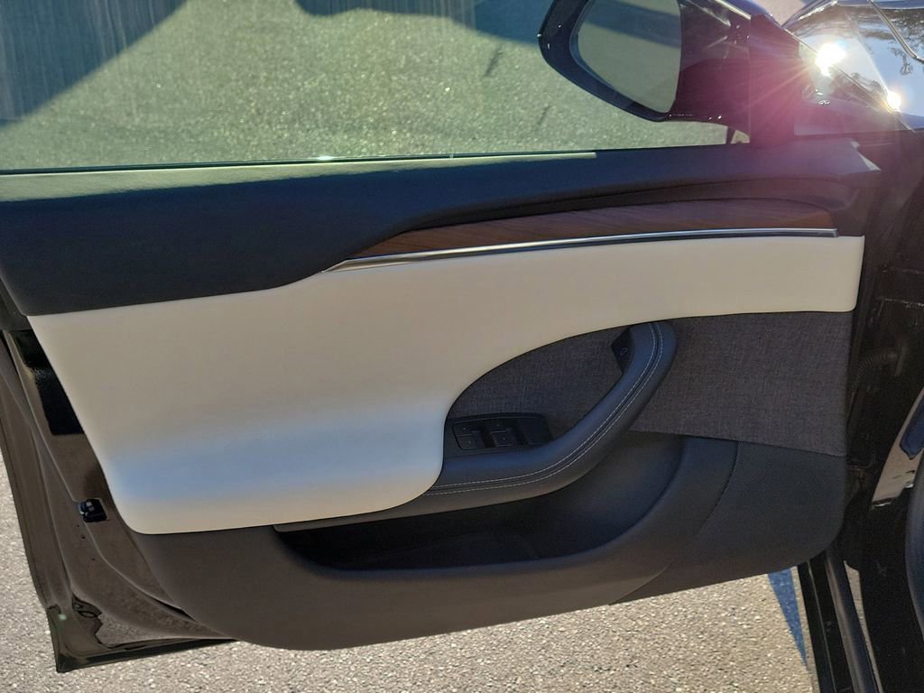 Used 2021 Tesla Model S Long Range image 25