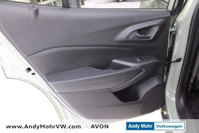 Used 2025 Chevrolet Trax ACTIV w/ Sunroof Package image 22
