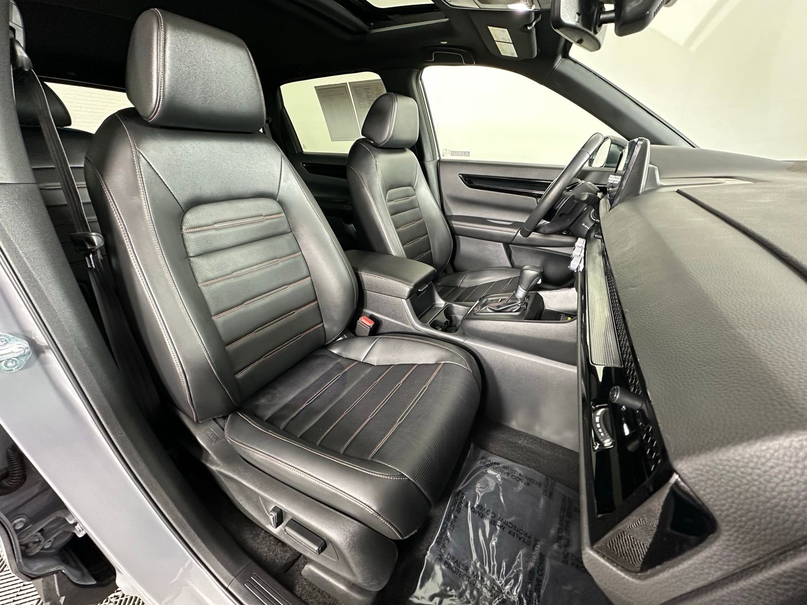 Used 2024 Honda CR-V Sport Touring image 6