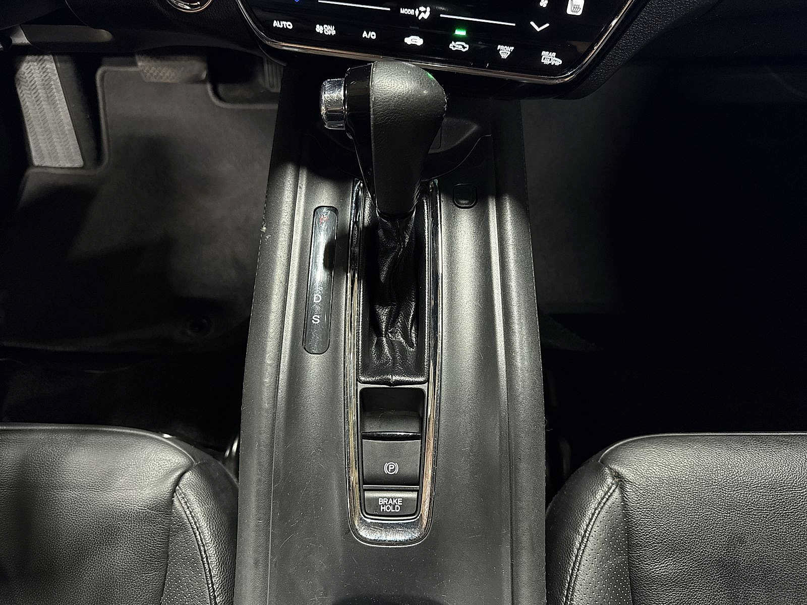 Used 2017 Honda HR-V EX-L image 31