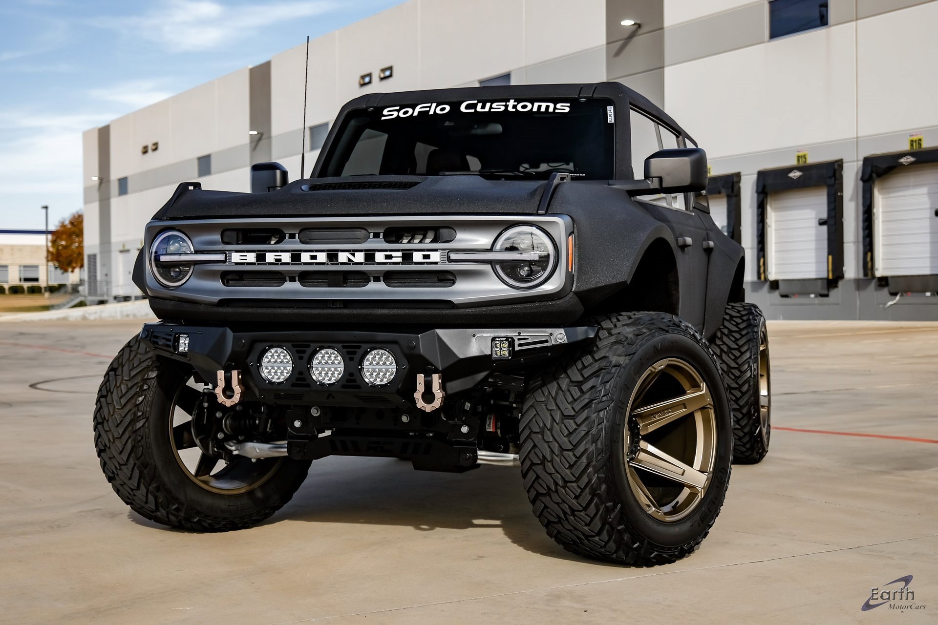 Used 2024 Ford Bronco Big Bend image 3