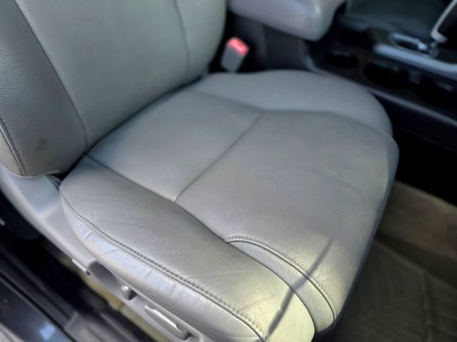 Used 2011 Toyota Sequoia Limited AWD/4WD image 55