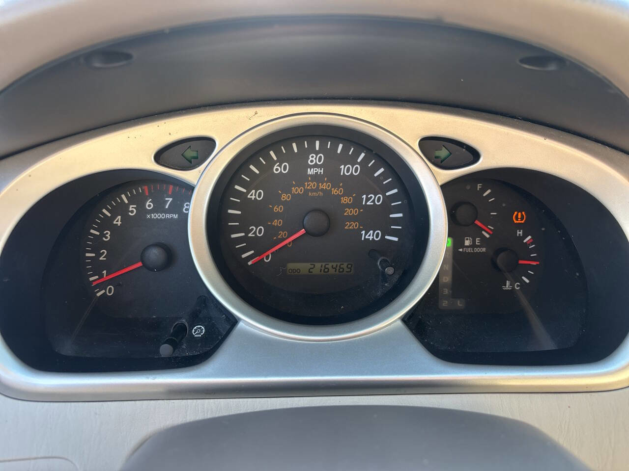 Used 2005 Toyota Highlander Limited image 30