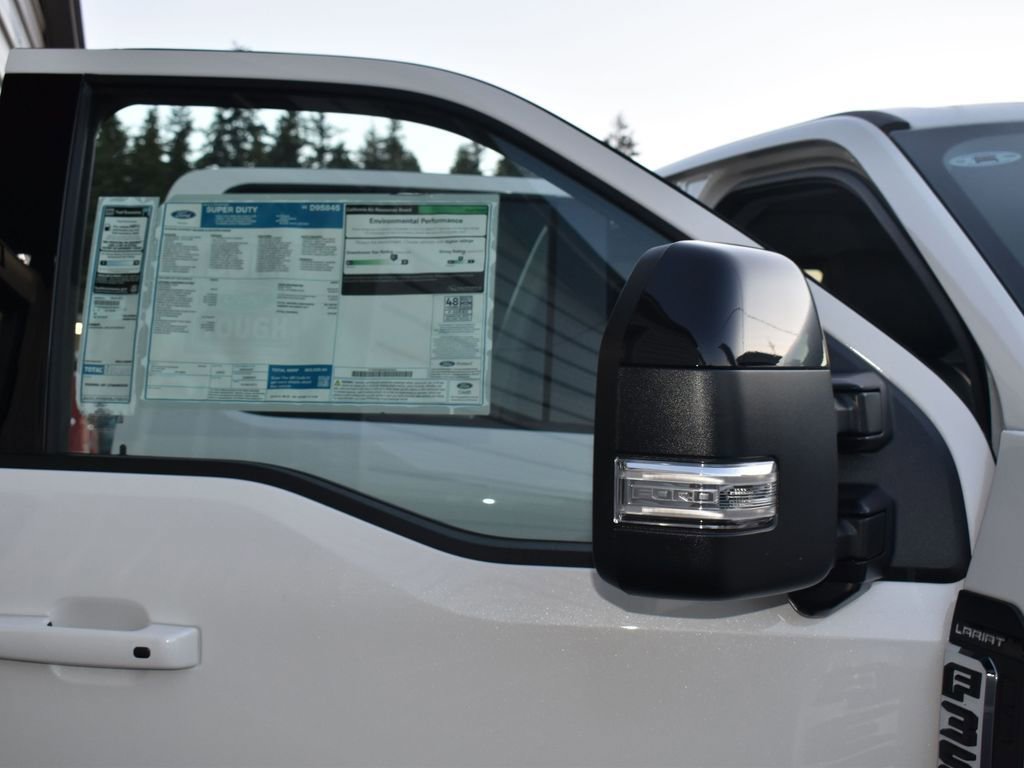 New 2025 Ford F350 Lariat w/ Lariat Ultimate Package image 27