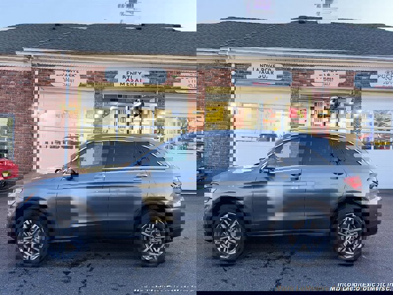 Used 2021 Mercedes-Benz GLC 300 4MATIC image 14