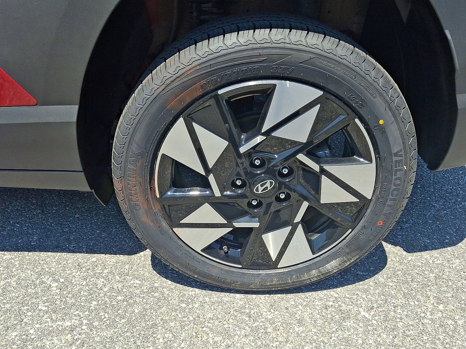 Certified 2024 Hyundai Kona SEL AWD/4WD image 8