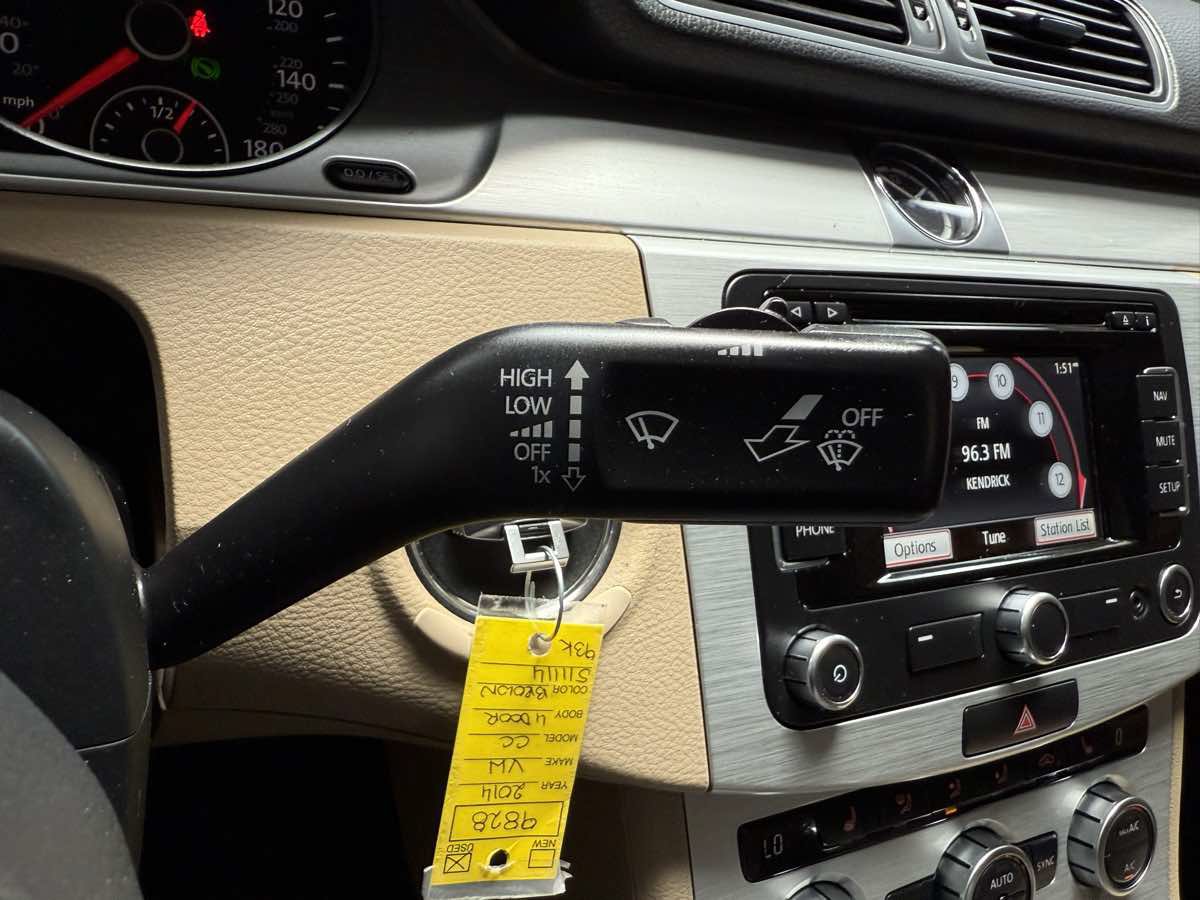 Used 2014 Volkswagen CC Sport FWD image 17