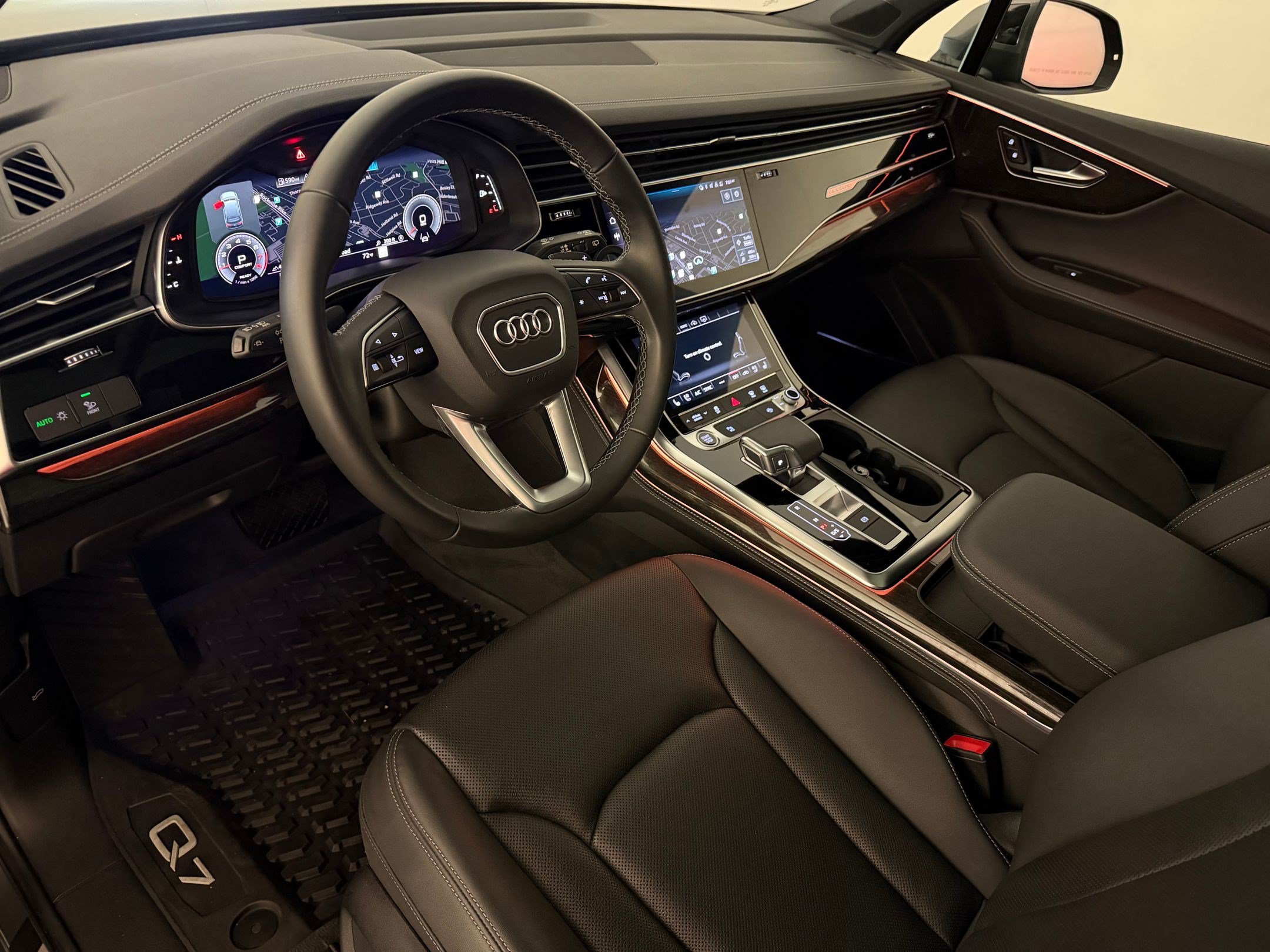 Used 2025 Audi Q7 2.0T Premium Plus w/ Premium Plus Package AWD/4WD image 4