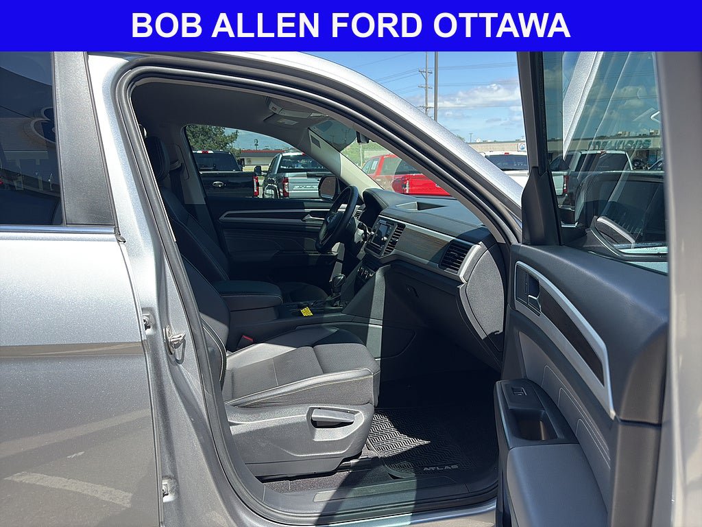 Used 2022 Volkswagen Atlas SE AWD/4WD image 13