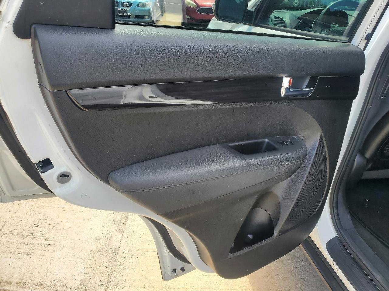 Used 2013 Kia Sorento LX AWD/4WD image 14