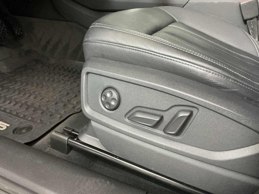 Used 2022 Audi Q5 2.0T Premium w/ Convenience Package AWD/4WD image 24