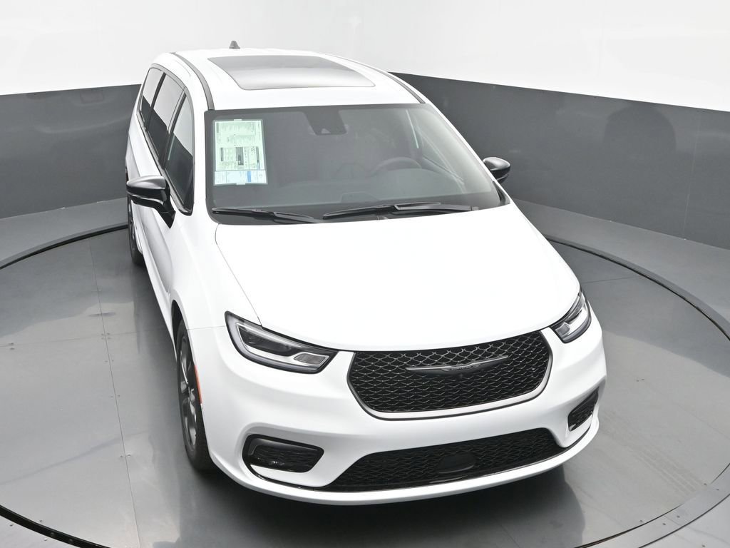New 2026 Chrysler Pacifica Select image 45