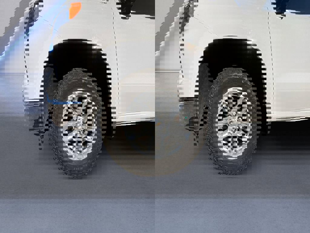 Used 2022 Chevrolet Silverado 1500 LT image 14