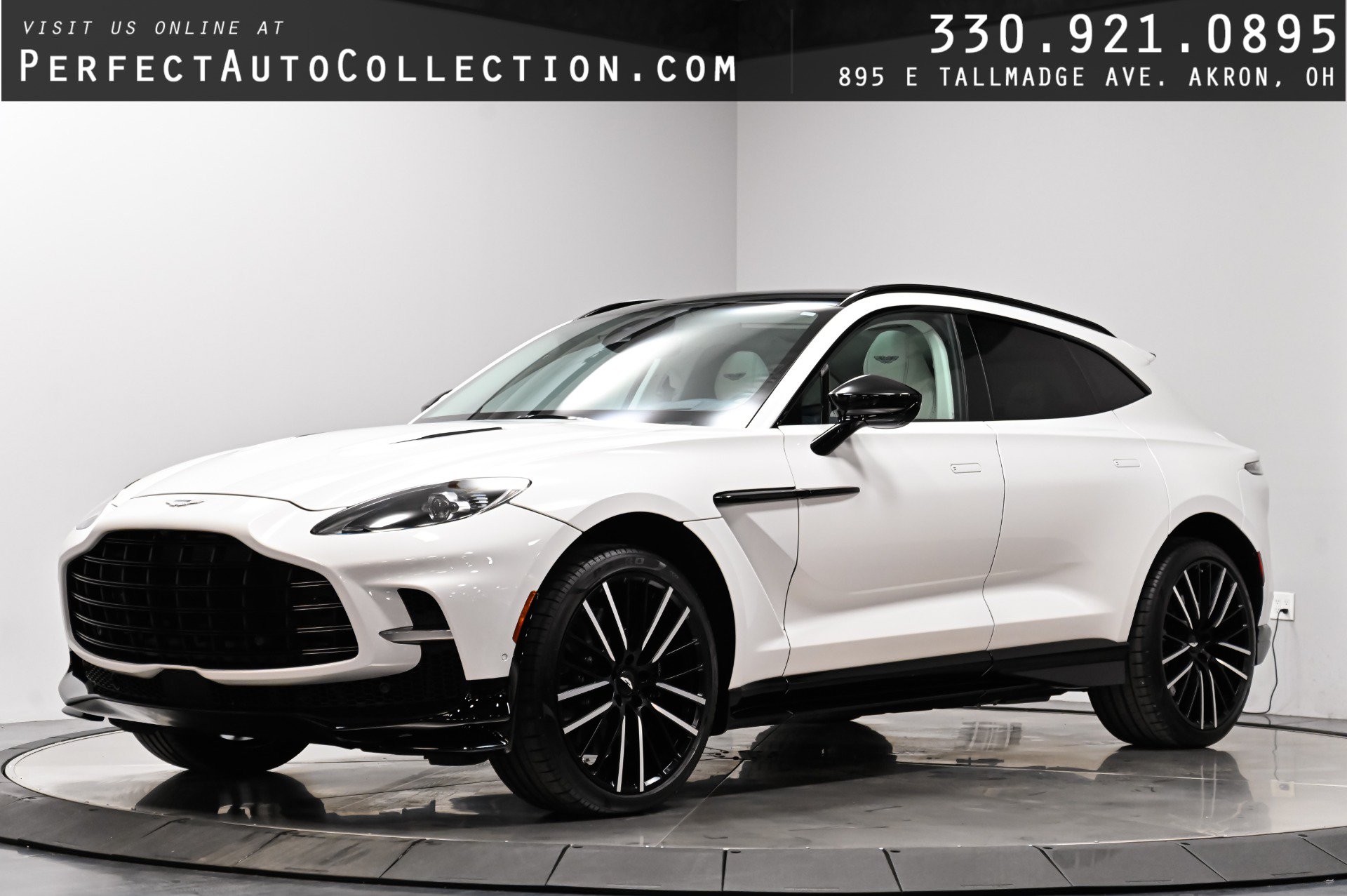 Used 2023 Aston Martin DBX 707 AWD/4WD image 1