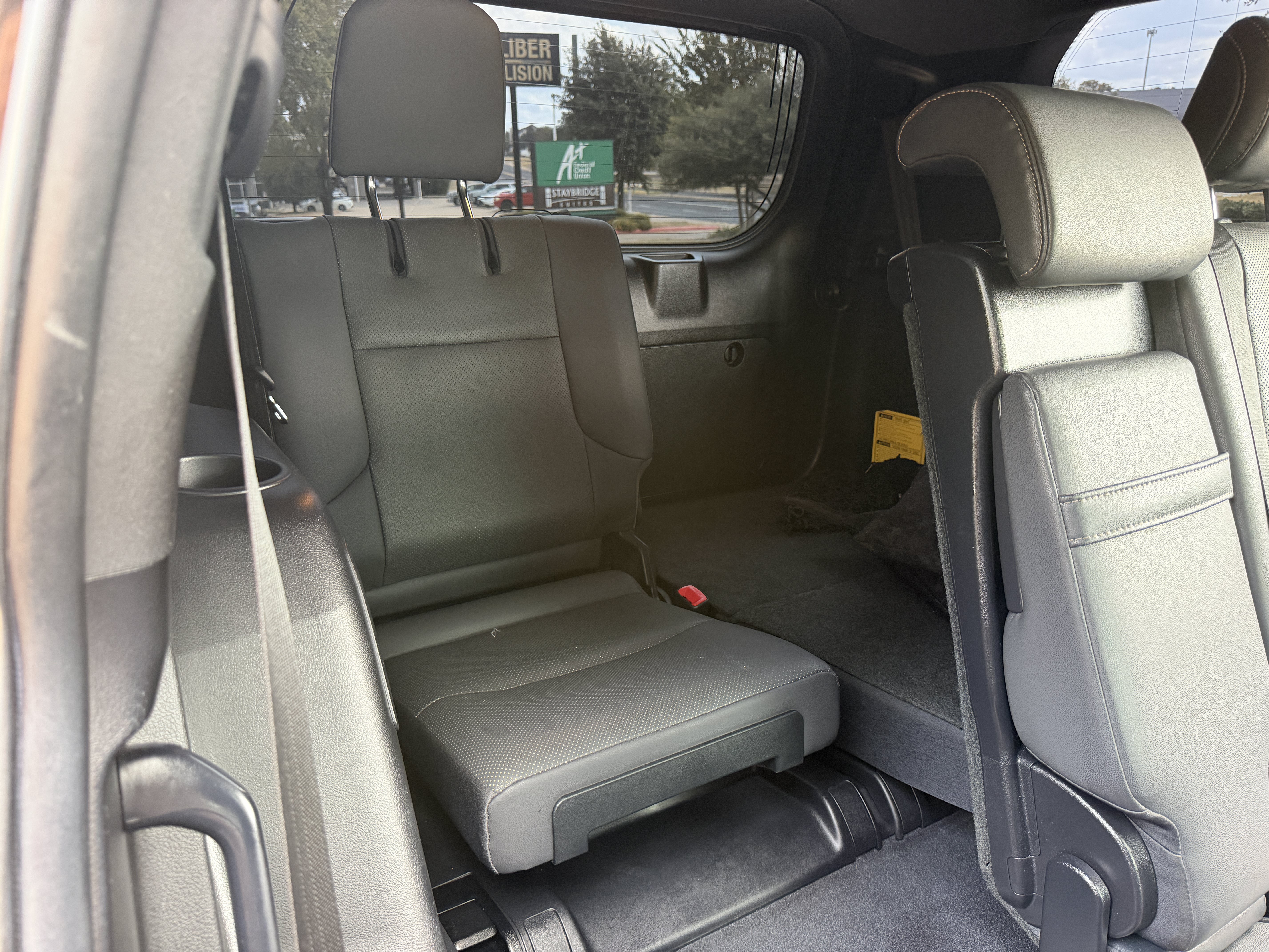 Used 2022 Lexus GX 460 Premium w/ Premium Package AWD/4WD image 22