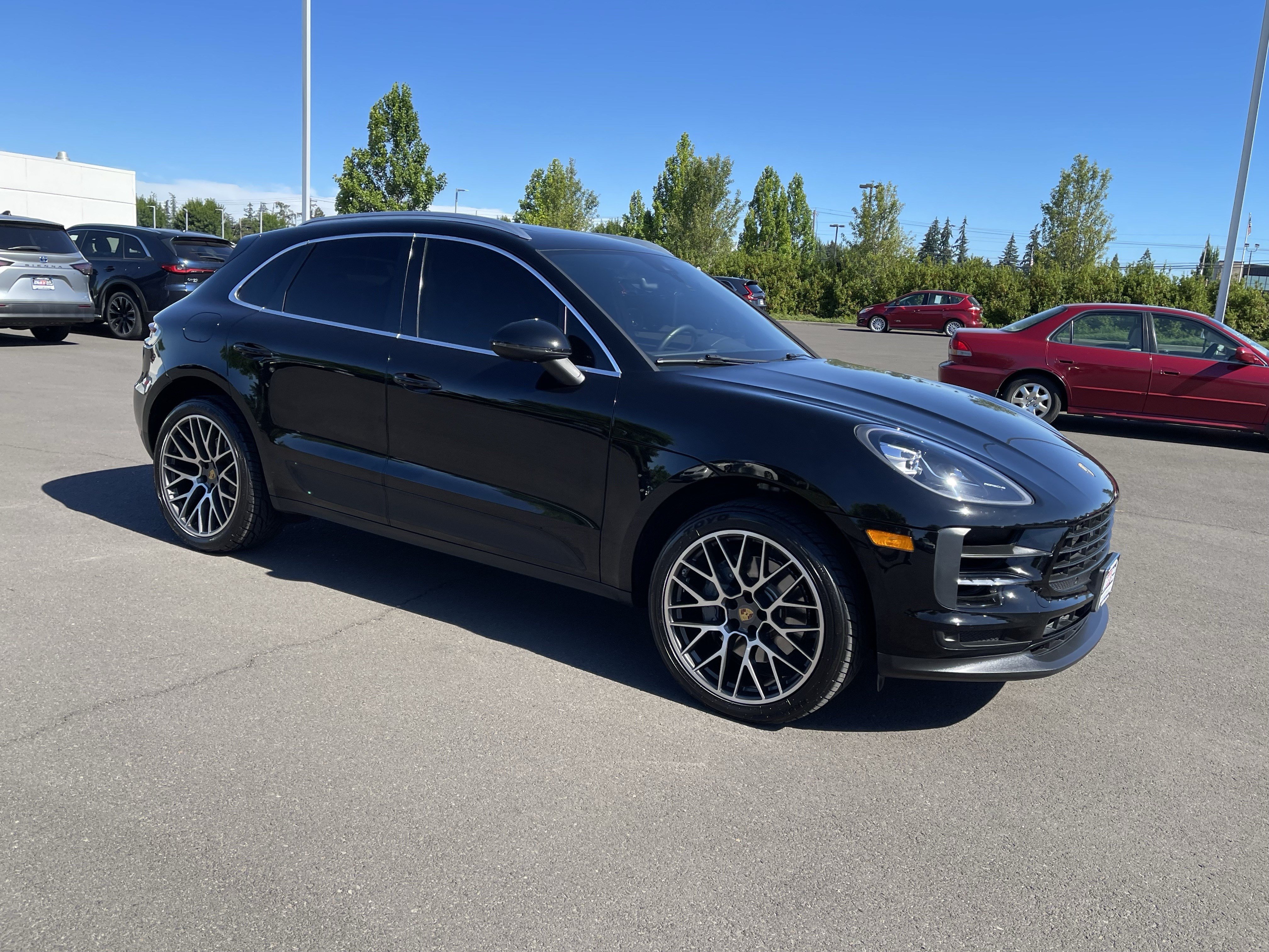 Used 2019 Porsche Macan S AWD/4WD image 7