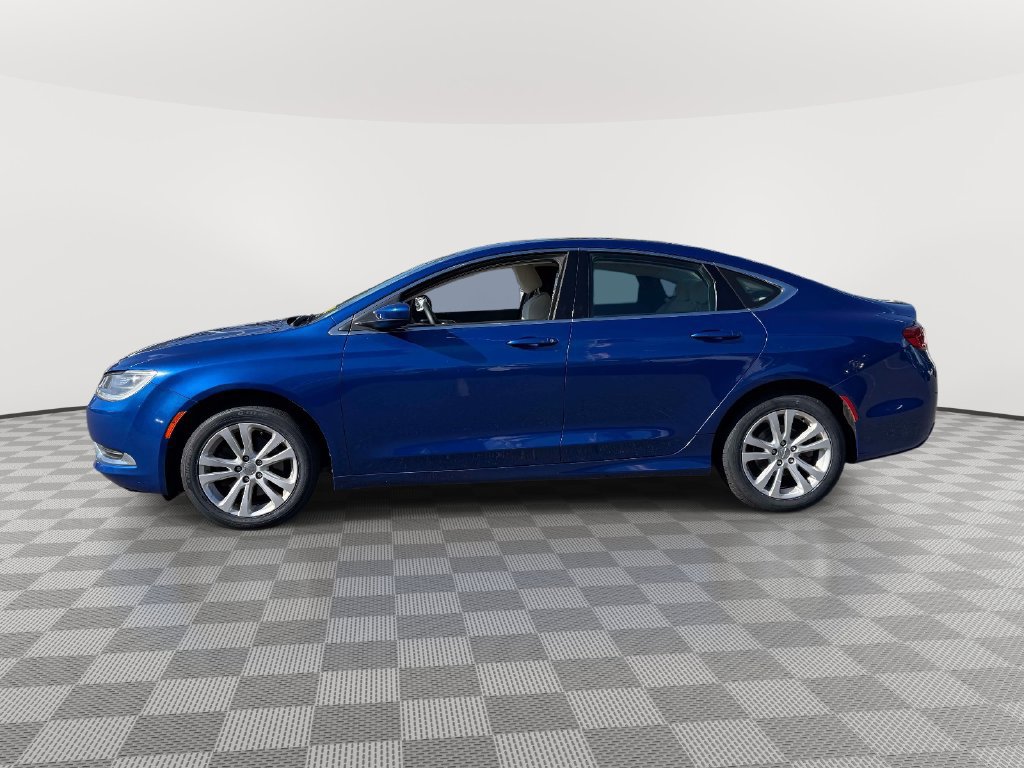 Used 2015 Chrysler 200 Limited w/ Convenience Group FWD image 5
