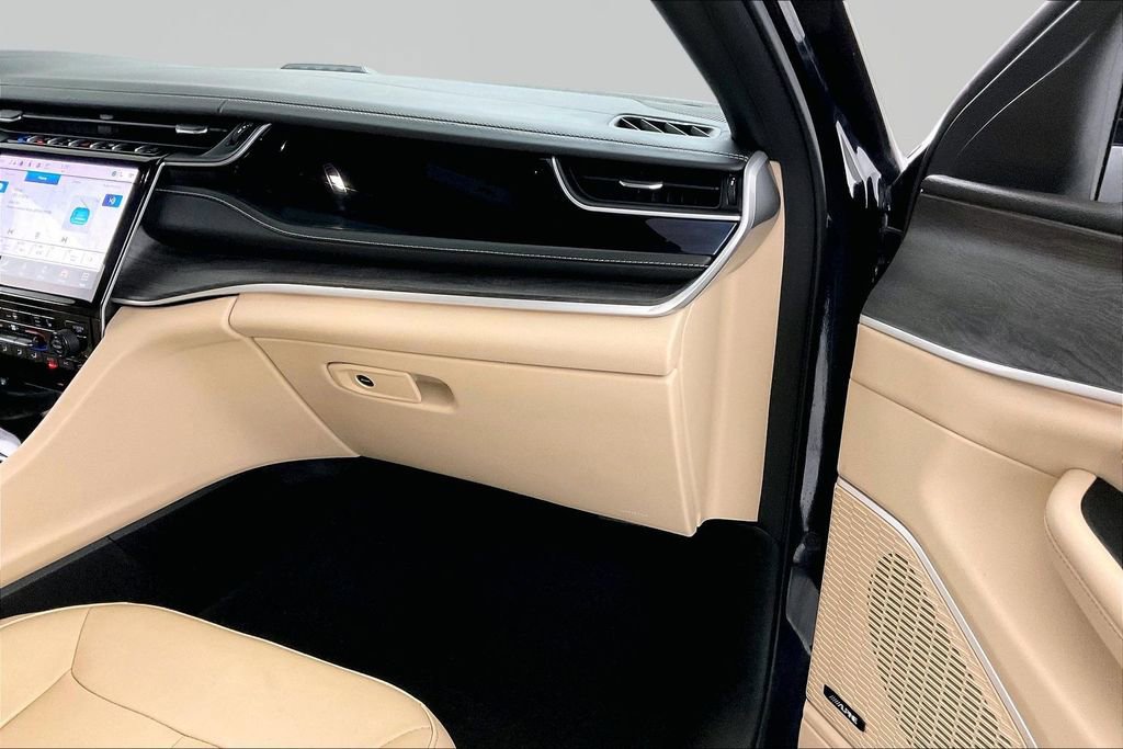 Used 2022 Jeep Grand Cherokee Limited 4xe image 22