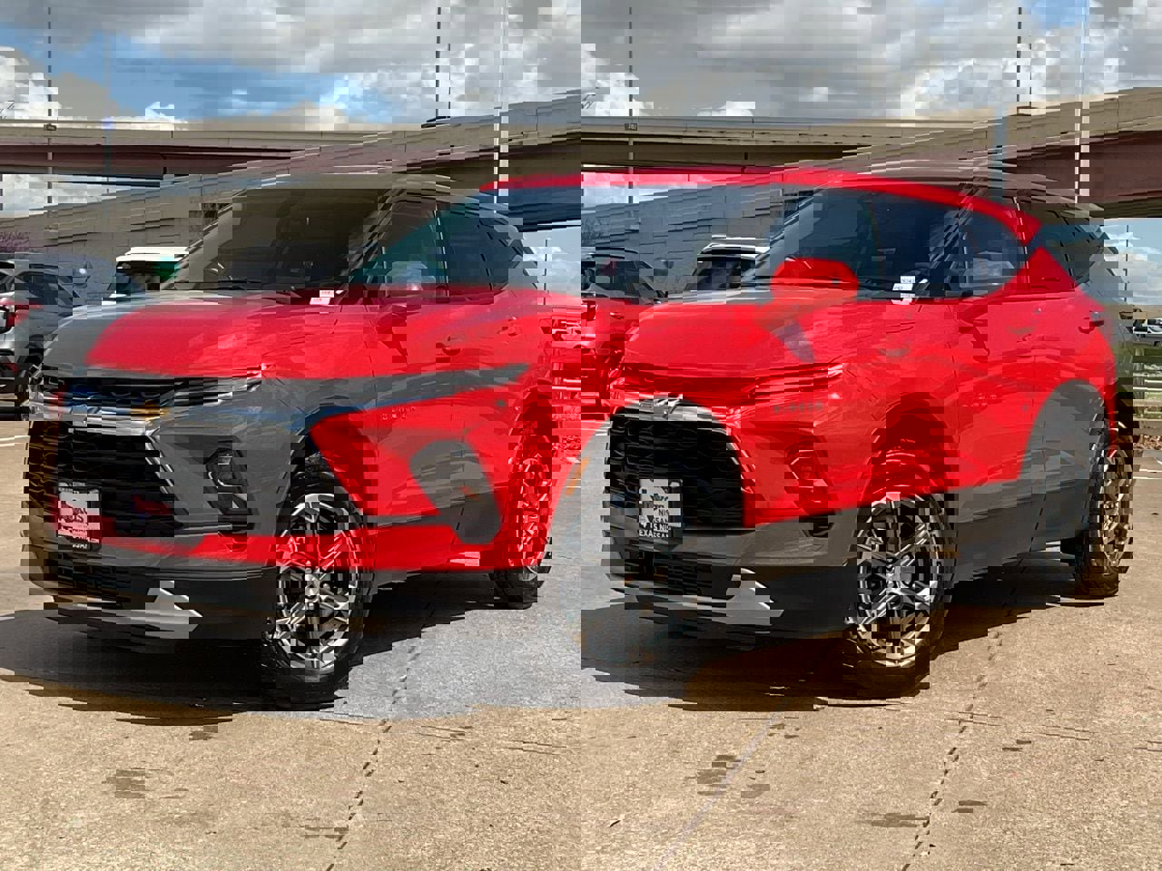 Used 2025 Chevrolet Blazer LT image 2