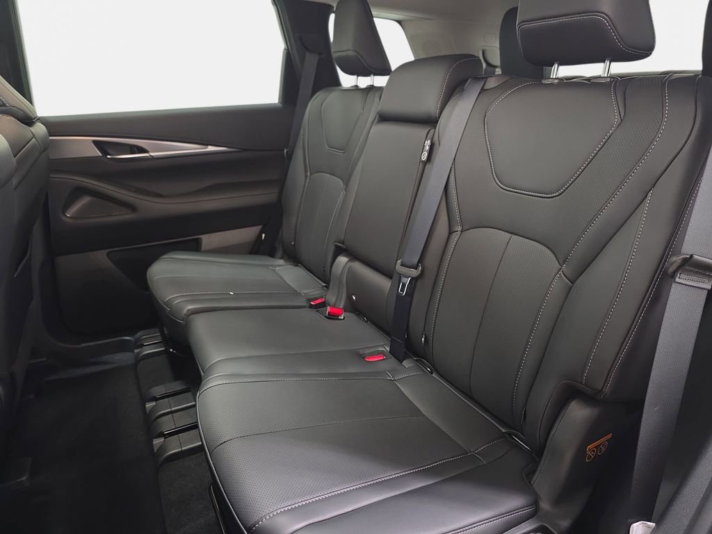 Certified 2026 INFINITI QX60 Pure w/ Cargo Package image 11