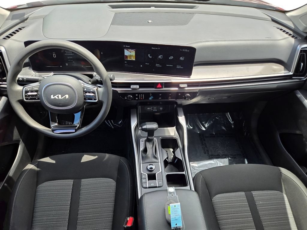 Certified 2025 Kia Sorento LX FWD image 21