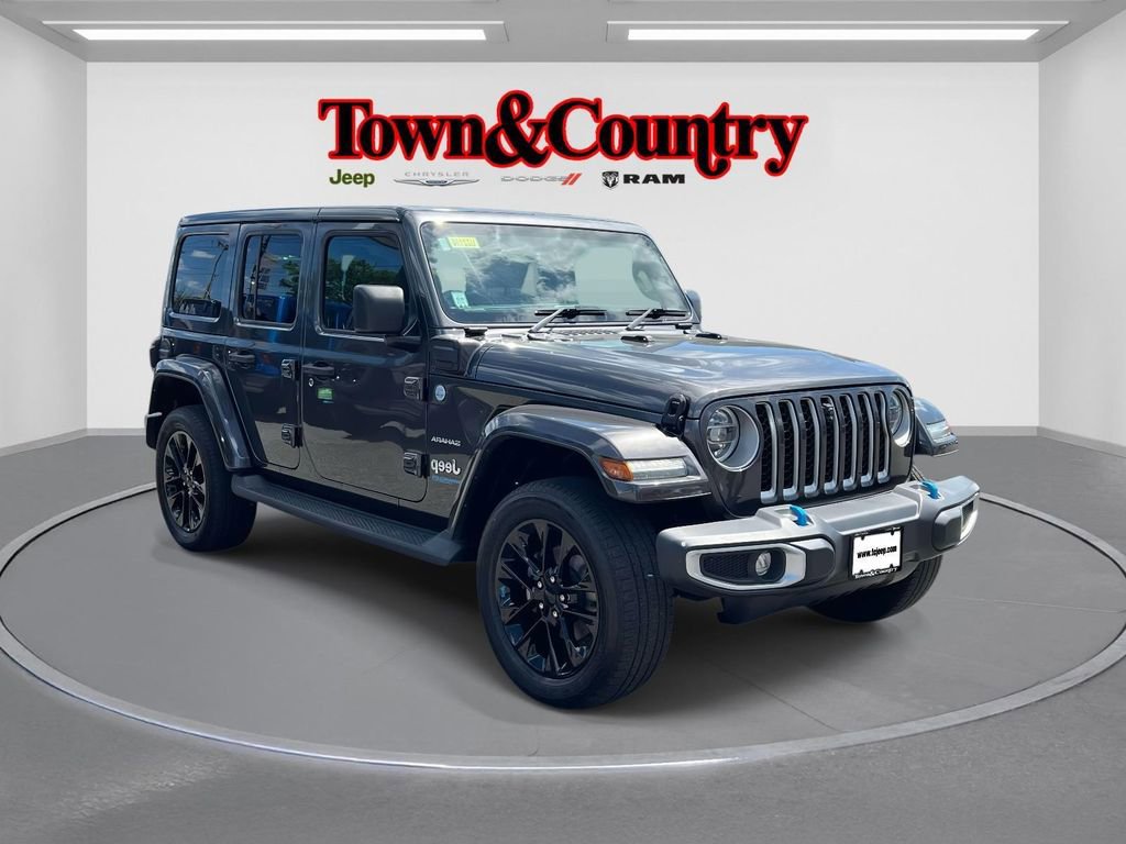 Used 2022 Jeep Wrangler Unlimited Sahara w/ Dual Top Group image 1