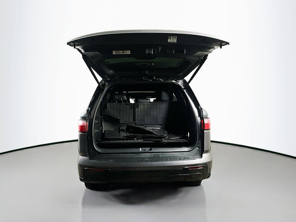 Used 2023 Toyota Sequoia Platinum AWD/4WD image 38