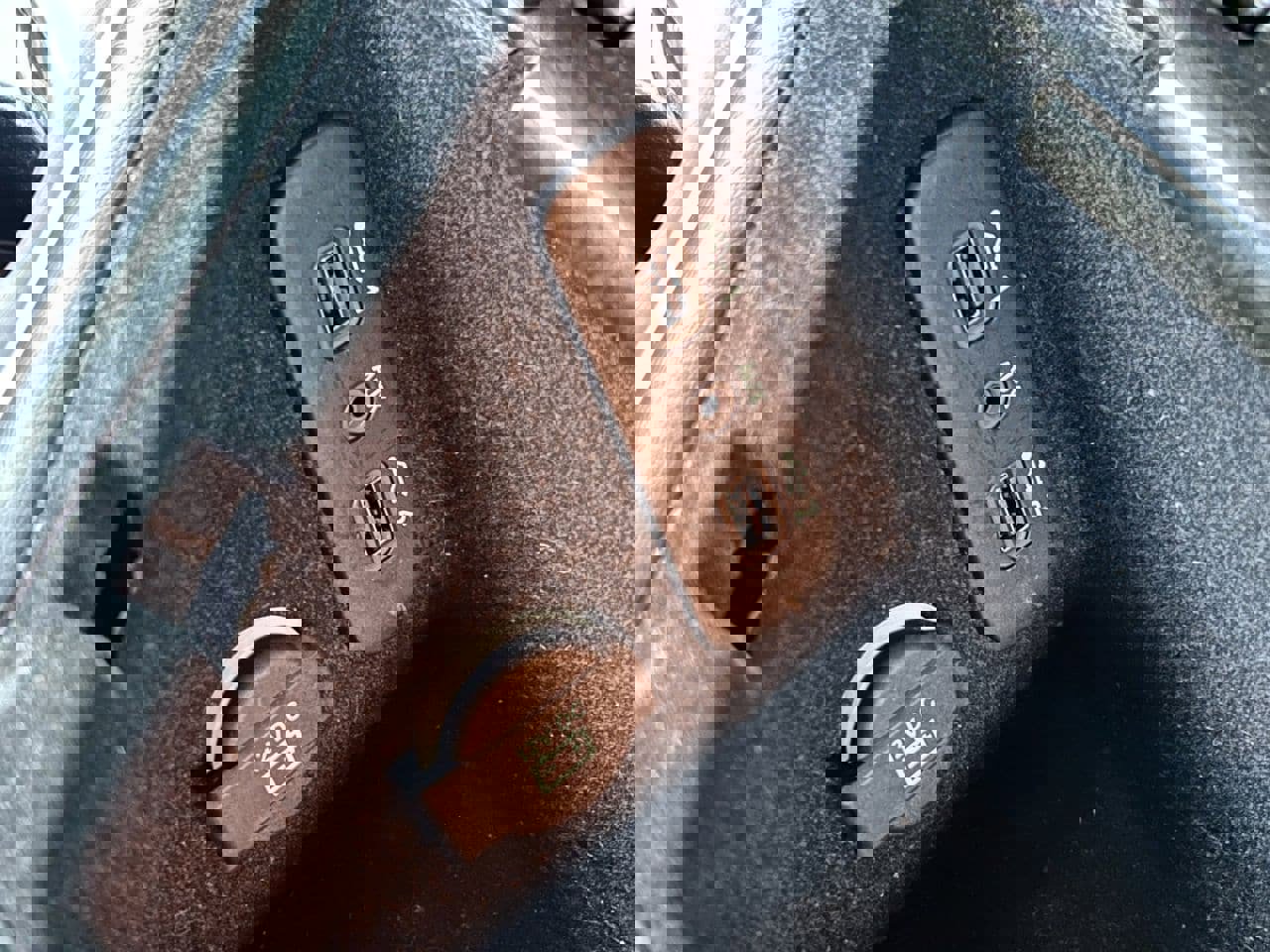 Used 2019 Dodge Challenger SXT image 25