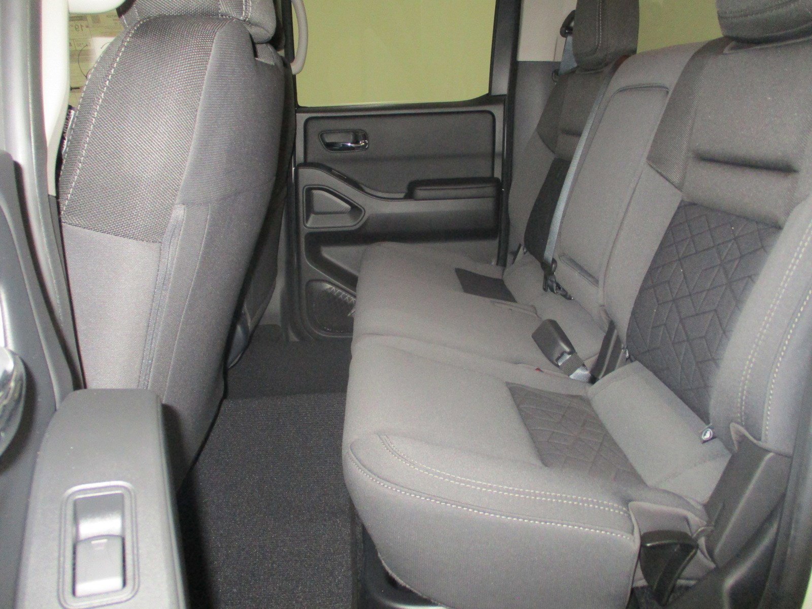 New 2025 Nissan Frontier SV image 29