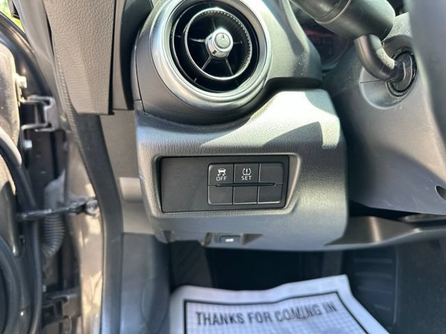 Used 2017 FIAT 124 Spider Classica RWD image 16
