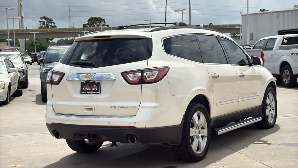 Used 2015 Chevrolet Traverse LTZ w/ LPO, 'HIT The Road' Package FWD image 5