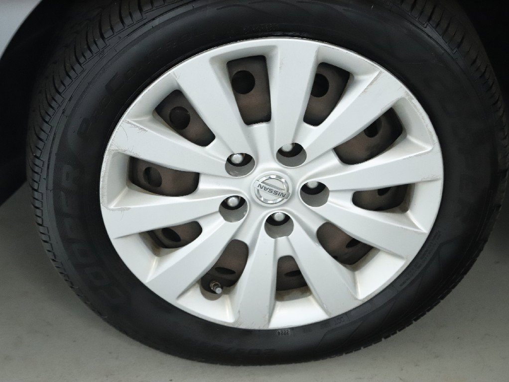 Used 2015 Nissan Sentra SV image 35