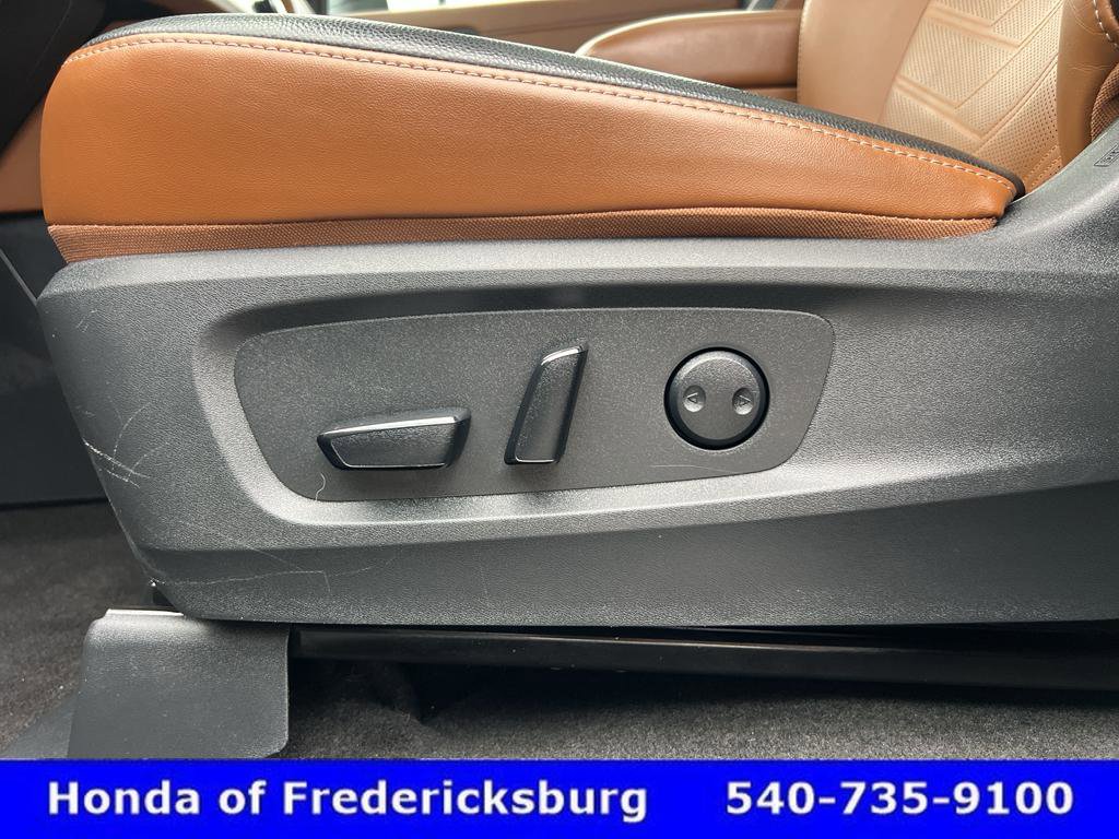 Used 2024 Nissan Pathfinder Platinum w/ Cargo Package AWD/4WD image 16