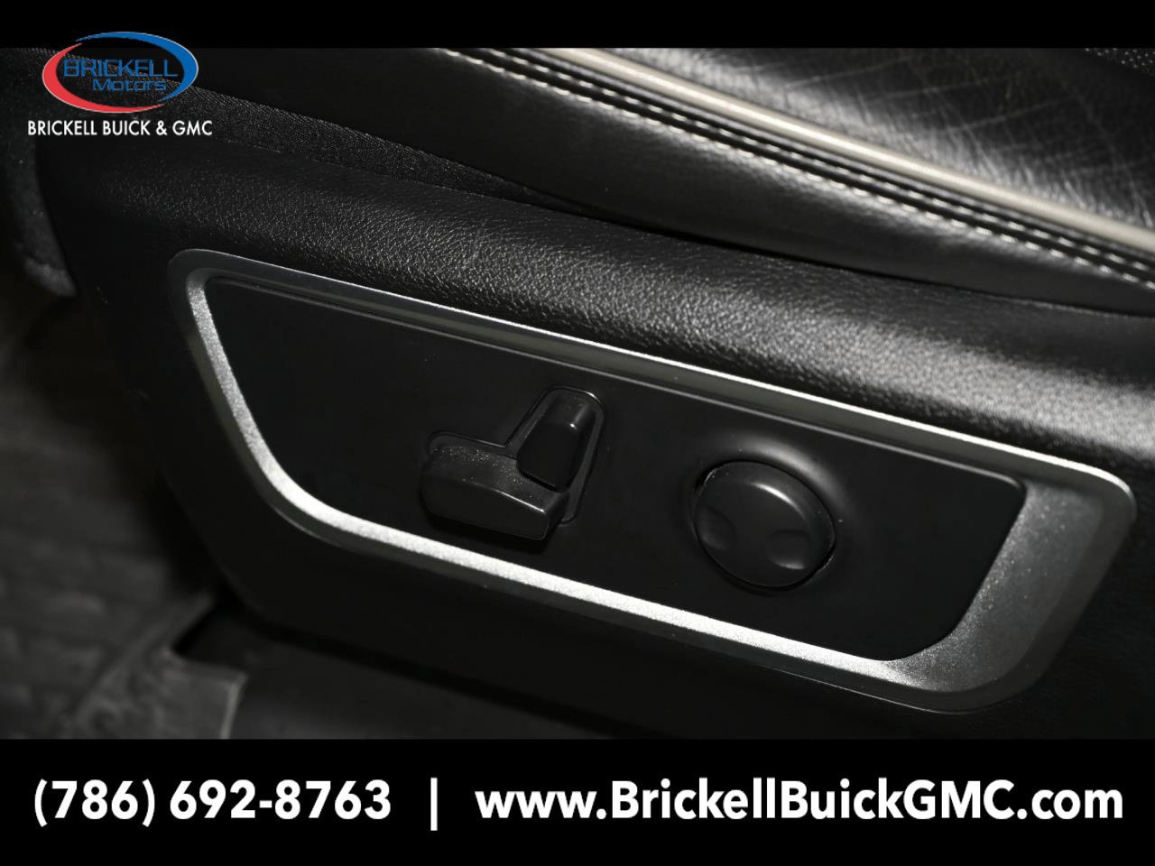 Used 2024 RAM 1500 Laramie AWD/4WD image 25