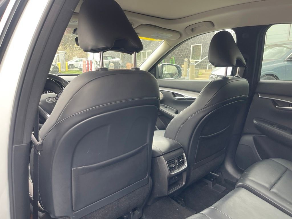 Used 2023 INFINITI QX50 Luxe AWD/4WD image 15