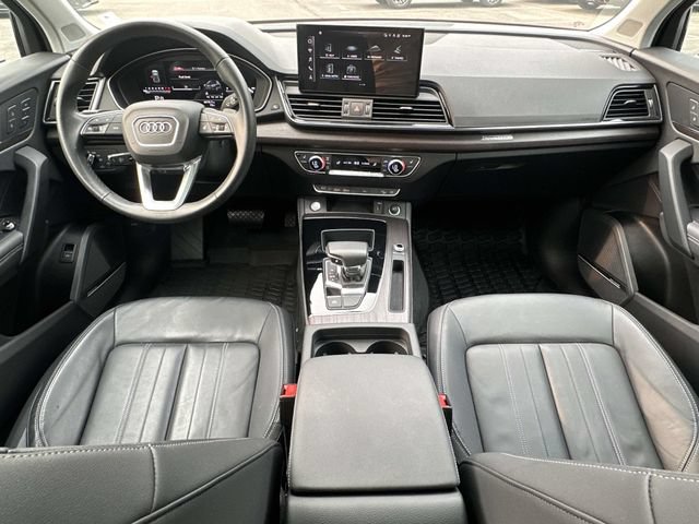 Used 2023 Audi Q5 2.0T Premium Plus w/ Premium Plus Package AWD/4WD image 17