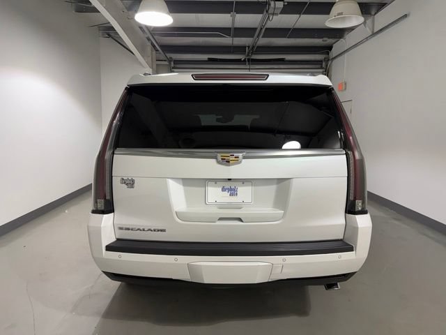 Used 2016 Cadillac Escalade Premium AWD/4WD image 5