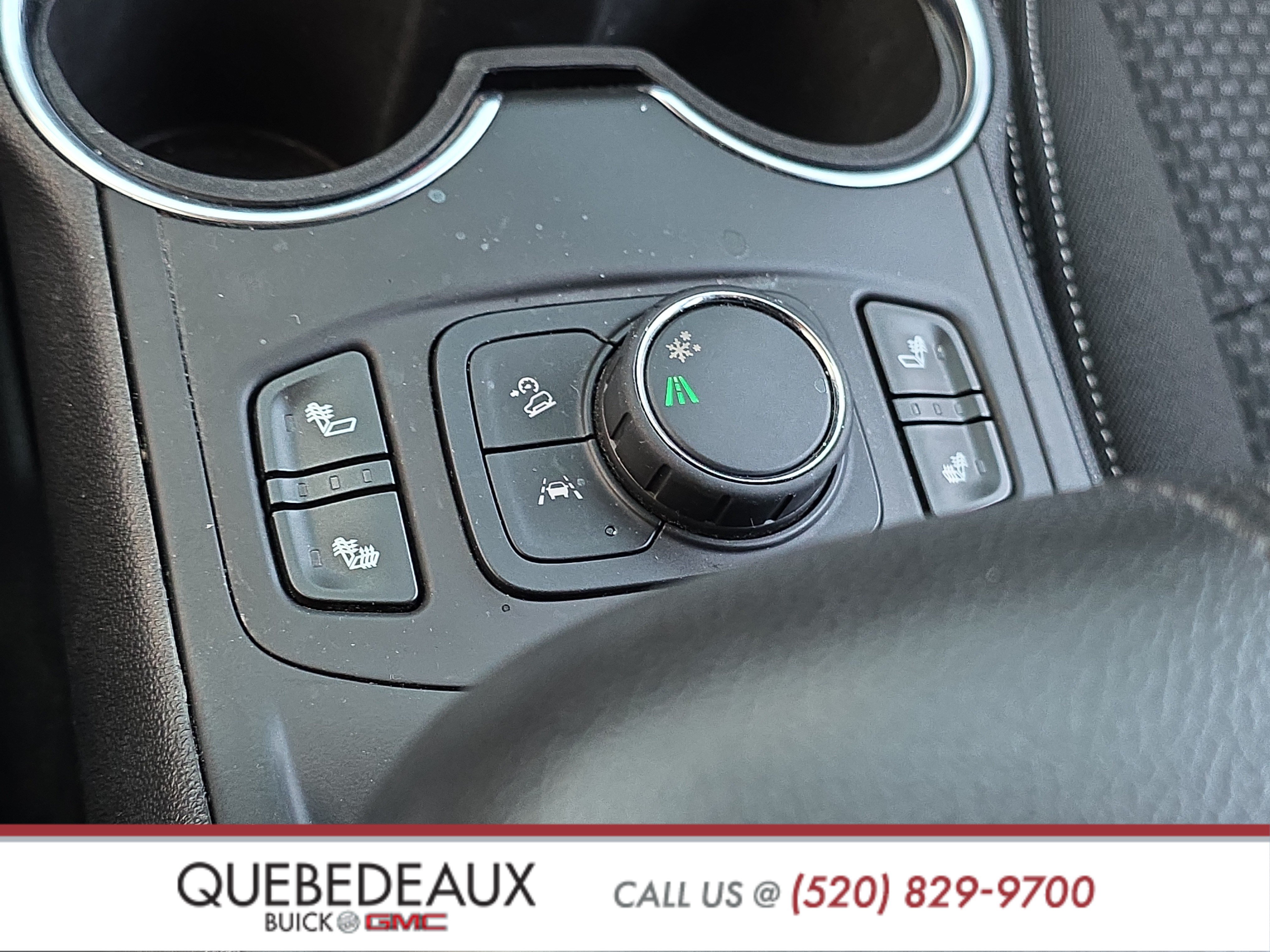 Used 2024 GMC Terrain SLE w/ Driver Convenience Package FWD image 18