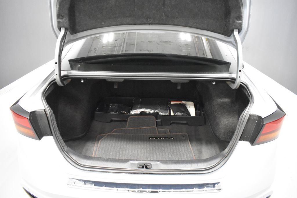 Used 2023 Nissan Altima 2.5 SR w/ SR Premium Package image 35