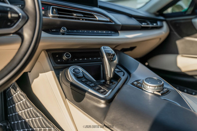 Used 2016 BMW i8 image 21