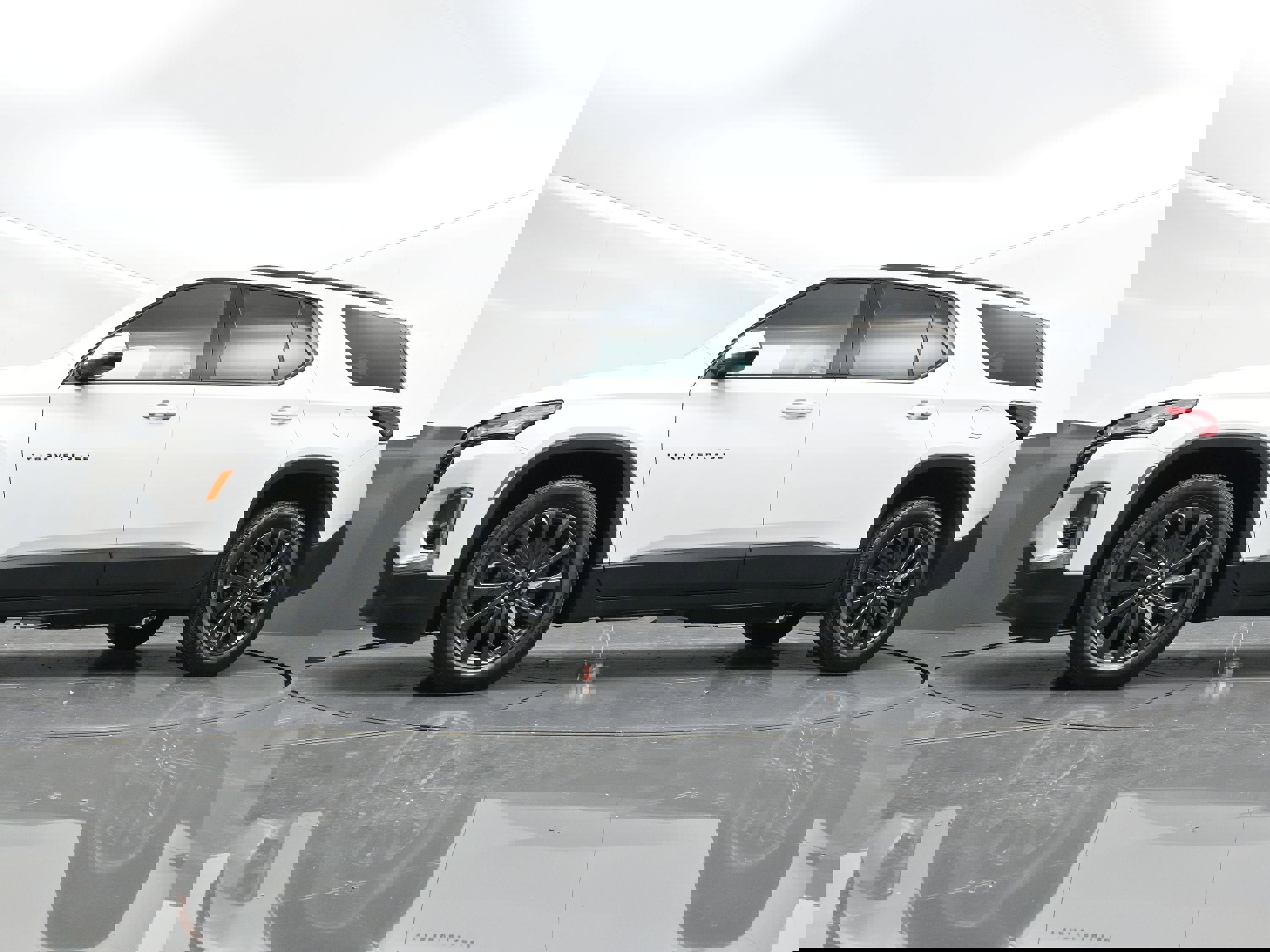 Certified 2023 Chevrolet Traverse RS image 35