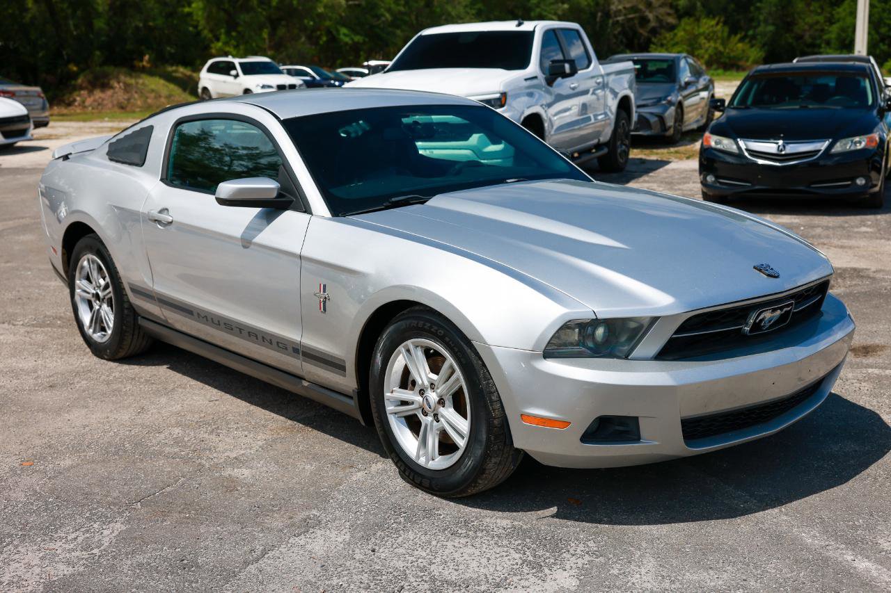 Used 2012 Ford Mustang Premium RWD image 15