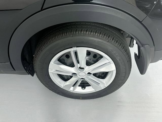 New 2025 Nissan Kicks Play S FWD image 11