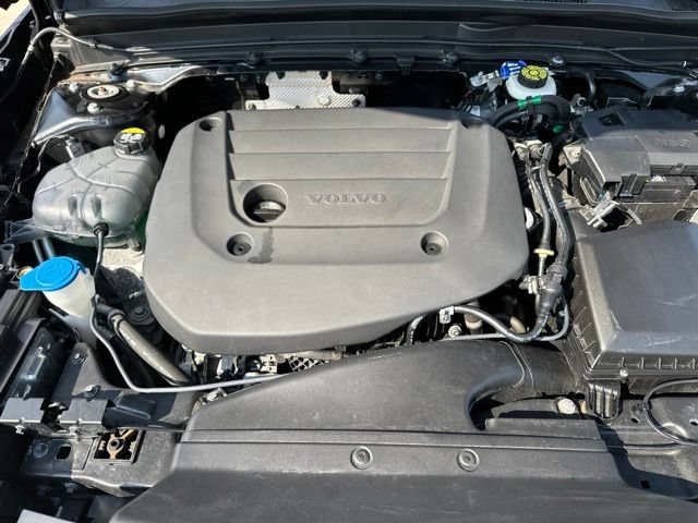 Certified 2024 Volvo XC40 B5 Plus w/ Protection Package Premier AWD/4WD image 33