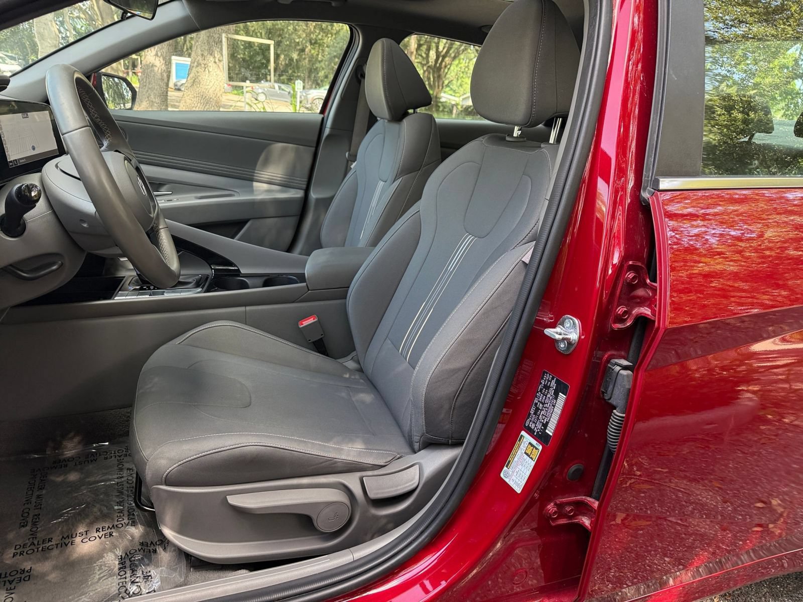 Used 2025 Hyundai Elantra SEL FWD image 35