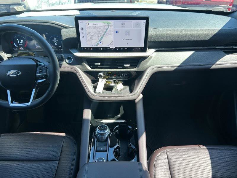 Used 2025 Ford Explorer Platinum w/ Ultimate Package image 10