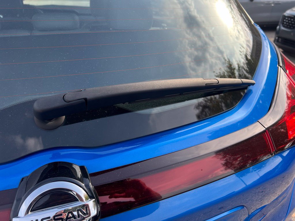 Certified 2021 Nissan Kicks SR w/ SR Premium Package FWD image 34